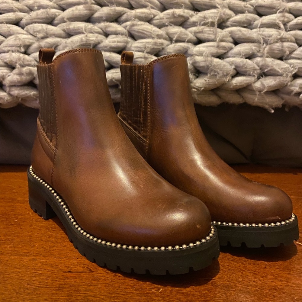 Steve Madden Gale Bootie in Cognac